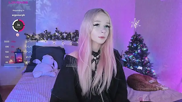 Snapshot of Misty_Shadow chatting on 24, 12, 2024 Misty Shadow online show from 24, 12, 2024