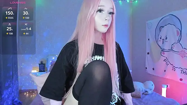 Snapshot of Misty_Shadow chatting on 4, 10, 2025 Misty Shadow online show from 4, 10, 2025