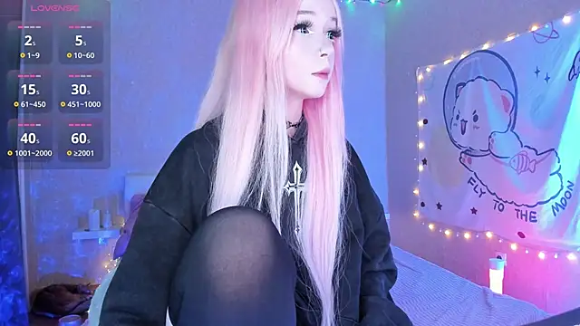 Snapshot of Misty_Shadow chatting on 15, 11, 2025 Misty Shadow online show from 15, 11, 2025