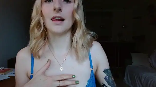 illusorycat online show from 18, 11, 2025