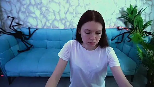 Snapshot of MaRich_Ka chatting on 1, 11, 2025 MaRich Ka online show from 1, 11, 2025