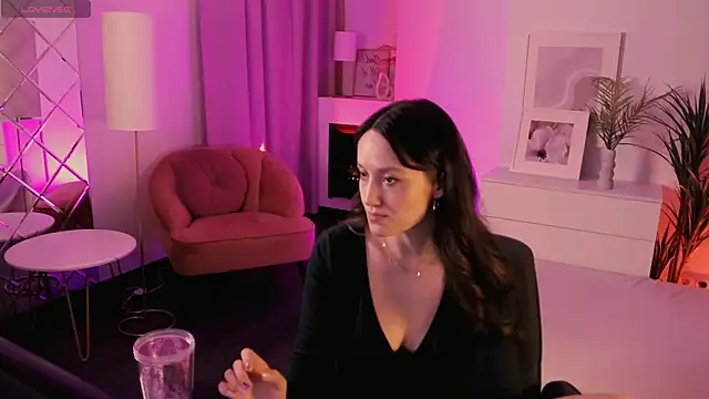 Snapshot of AgnesGoddess chatting on 26, 9, 2025 AgnesGoddess online show from 26, 9, 2025