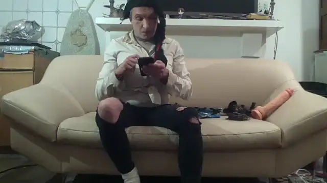 Sissy naomi online show from 6, 2, 2026