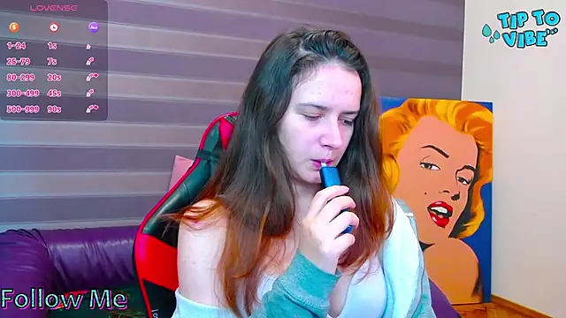 iris nikhols online show from 19, 10, 2025