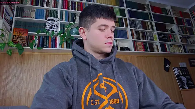 Arilas  online show from 26, 9, 2025