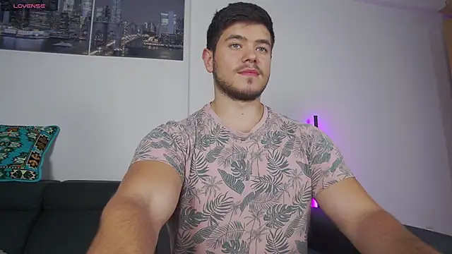 Snapshot of Arilas_ chatting on 14, 11, 2025 Arilas online show from 14, 11, 2025