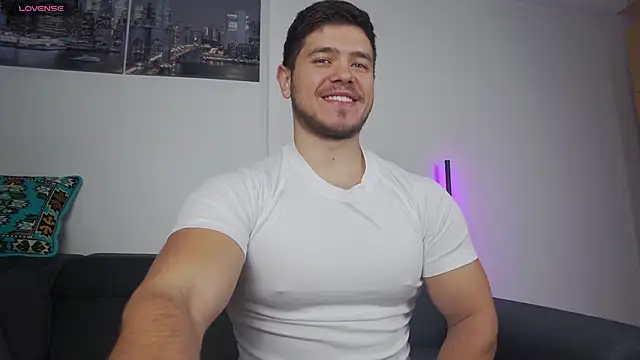 Snapshot of Arilas_ chatting on 15, 11, 2025 Arilas online show from 15, 11, 2025