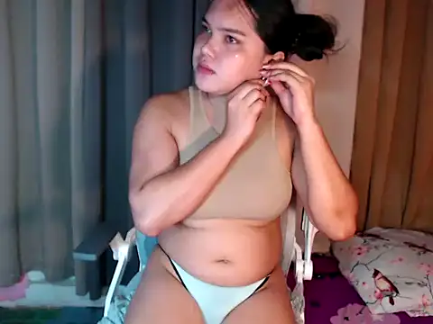 Snapshot of sweet_prettygirl chatting on 1, 2, 2026 sweet prettygirl online show from 1, 2, 2026