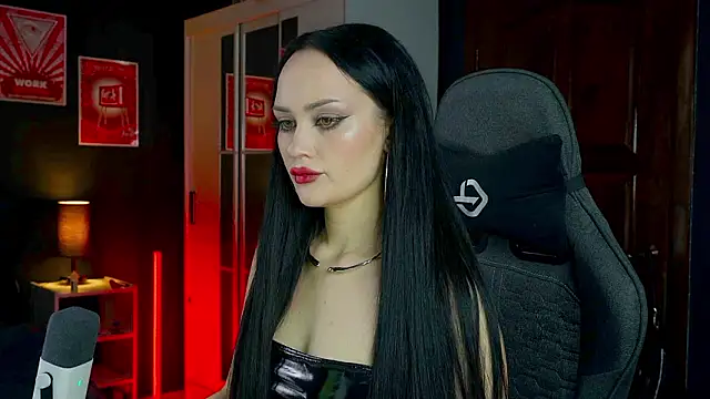 QueenAliss online show from 18, 3, 2026