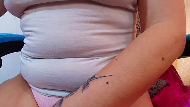 klylls squirt  online show from 19, 3, 2026