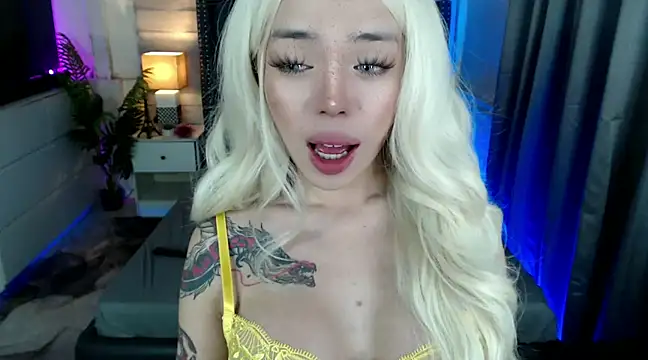 Snapshot of SweetCheska19 chatting on 22, 1, 2025 SweetCheska19 online show from 22, 1, 2025