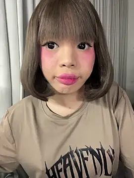 Snapshot of SweetCheska19 chatting on 11, 9, 2025 SweetCheska19 online show from 11, 9, 2025