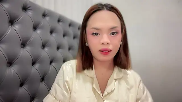 Snapshot of SweetCheska19 chatting on 16, 12, 2025 SweetCheska19 online show from 16, 12, 2025