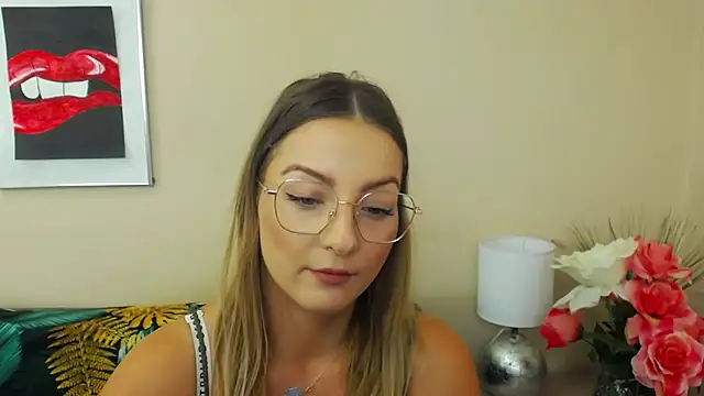 Snapshot of NatalieSexy chatting on 10, 12, 2024 NatalieSexy online show from 10, 12, 2024