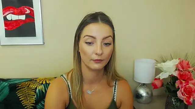 Snapshot of NatalieSexy chatting on 10, 12, 2024 NatalieSexy online show from 10, 12, 2024