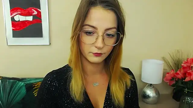 Snapshot of NatalieSexy chatting on 5, 2, 2025 NatalieSexy online show from 5, 2, 2025