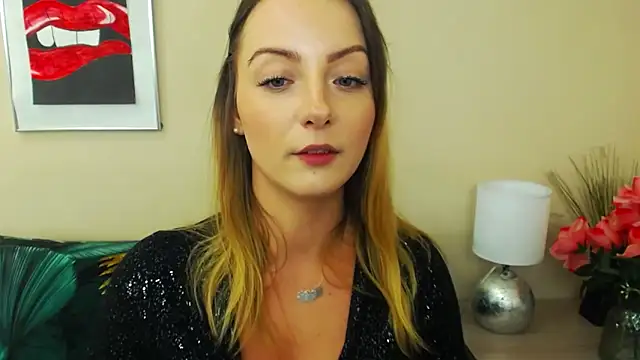 Snapshot of NatalieSexy chatting on 5, 2, 2025 NatalieSexy online show from 5, 2, 2025