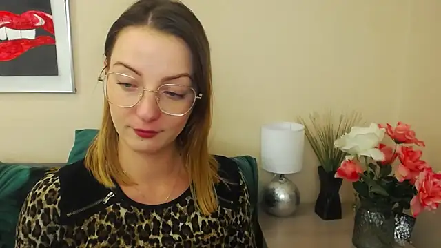 Snapshot of NatalieSexy chatting on 4, 3, 2025 NatalieSexy online show from 4, 3, 2025