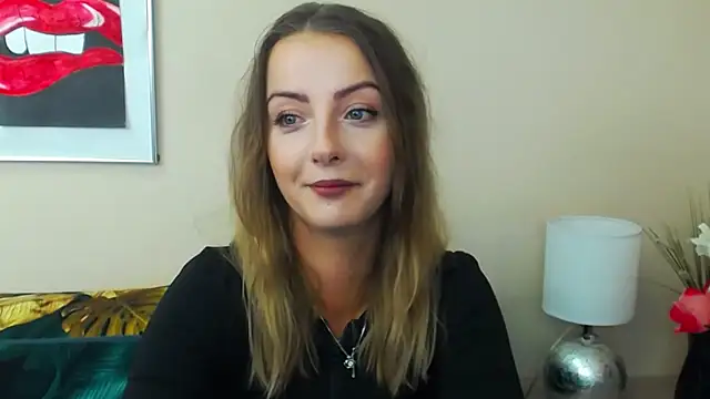 Snapshot of NatalieSexy chatting on 18, 9, 2025 NatalieSexy online show from 18, 9, 2025