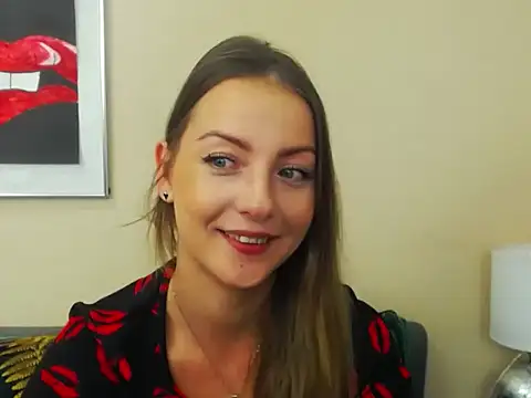 Snapshot of NatalieSexy chatting on 19, 11, 2025 NatalieSexy online show from 19, 11, 2025