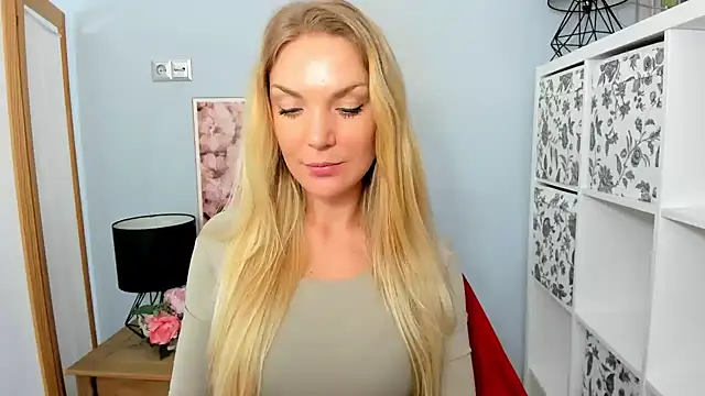 Snapshot of AulloraHoney chatting on 27, 1, 2025 AulloraHoney online show from 27, 1, 2025