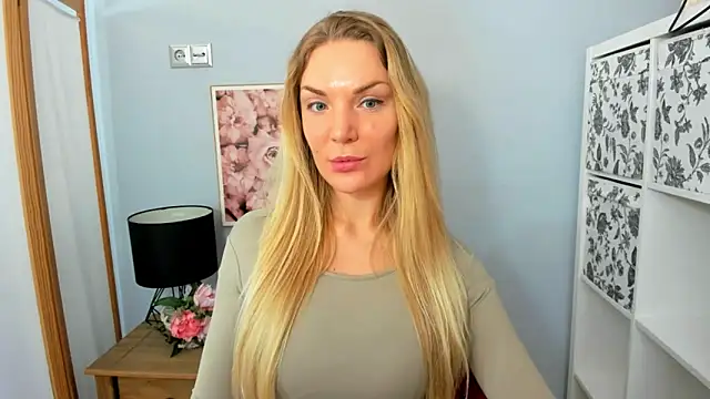 Snapshot of AulloraHoney chatting on 16, 2, 2025 AulloraHoney online show from 16, 2, 2025