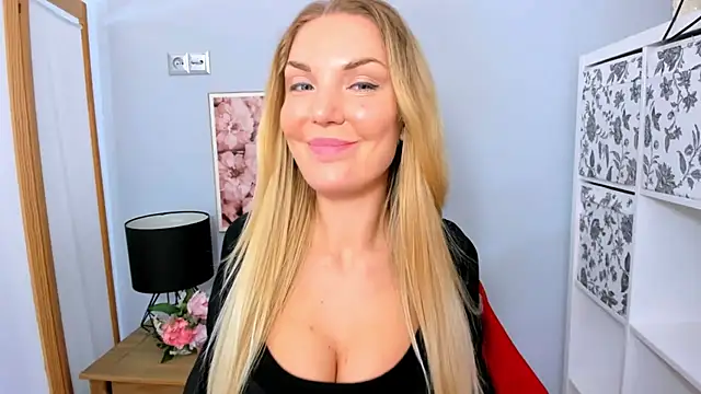 Snapshot of AulloraHoney chatting on 17, 2, 2025 AulloraHoney online show from 17, 2, 2025