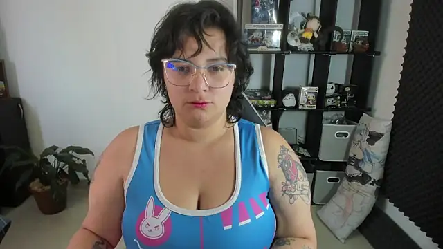 aika-dreams online show from 1, 2, 2025