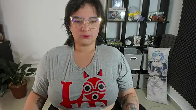 aika-dreams online show from 20, 2, 2025