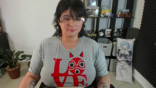 aika-dreams online show from 20, 2, 2025