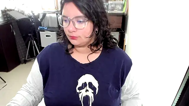 aika-dreams online show from 7, 11, 2025