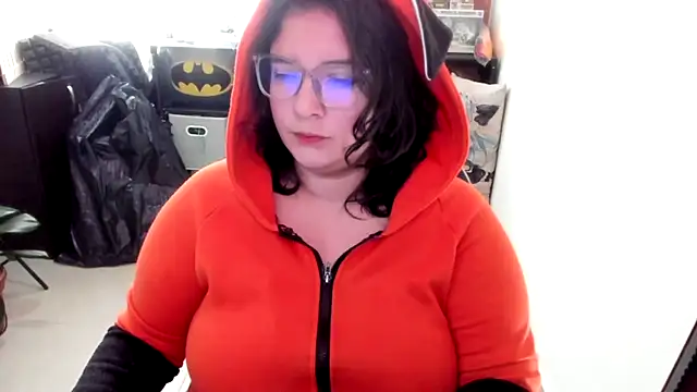 aika-dreams online show from 19, 12, 2025