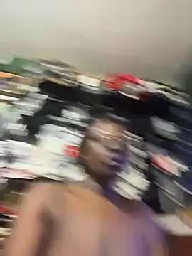 karinacortes online show from 15, 12, 2025