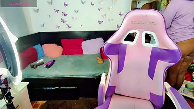 Snapshot of Naasha_ chatting on 12, 1, 2025 Naasha online show from 12, 1, 2025