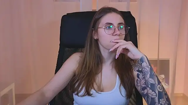  AnnaStark  online show from 17, 1, 2025