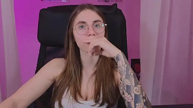  AnnaStark  online show from 2, 2, 2025