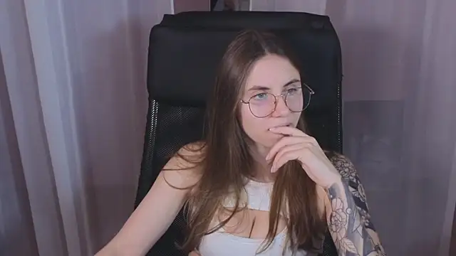  AnnaStark  online show from 5, 2, 2025