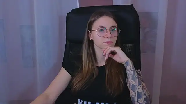  AnnaStark  online show from 5, 3, 2025