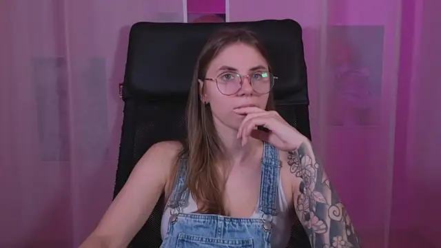  AnnaStark  online show from 15, 3, 2025