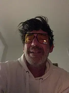 Snapshot of maxximere chatting on 25, 2, 2026 maxximere online show from 25, 2, 2026