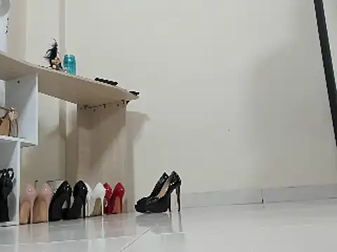 emely garcia online show from 28, 1, 2025