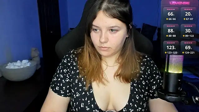 Snapshot of XNirvanaX chatting on 10, 12, 2024 XNirvanaX online show from 10, 12, 2024