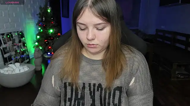 Snapshot of XNirvanaX chatting on 24, 12, 2024 XNirvanaX online show from 24, 12, 2024