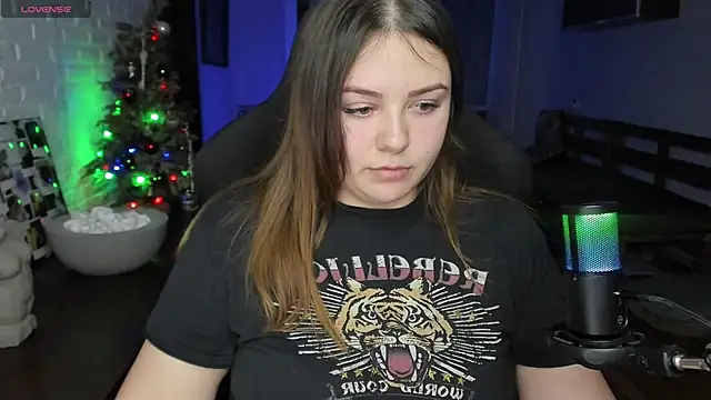 Snapshot of XNirvanaX chatting on 2, 2, 2025 XNirvanaX online show from 2, 2, 2025