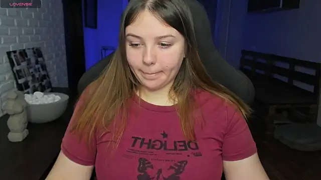 Snapshot of XNirvanaX chatting on 6, 2, 2025 XNirvanaX online show from 6, 2, 2025