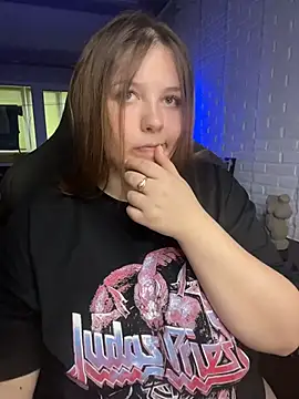 Snapshot of XNirvanaX chatting on 31, 10, 2025 XNirvanaX online show from 31, 10, 2025