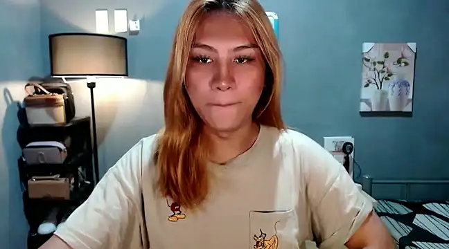 Snapshot of luxxy_grand chatting on 5, 1, 2025 luxxy grand online show from 5, 1, 2025