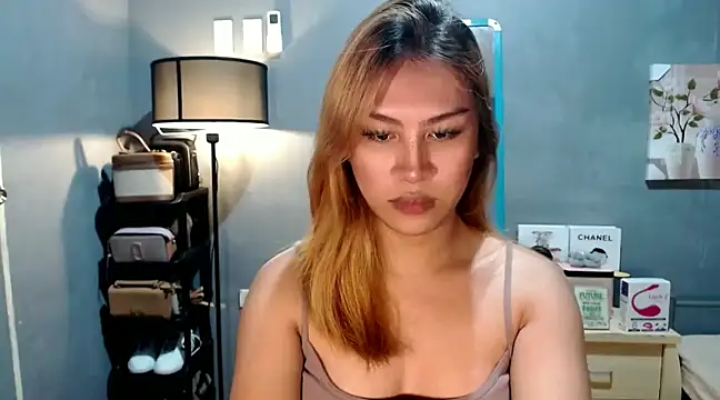 Snapshot of luxxy_grand chatting on 9, 2, 2025 luxxy grand online show from 9, 2, 2025