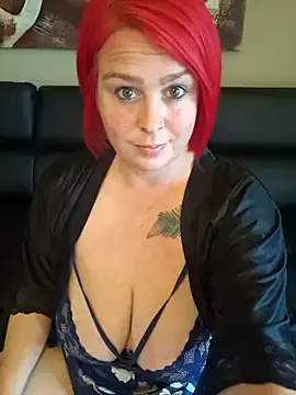 Snapshot of SarahDelSol chatting on 3, 3, 2025 SarahDelSol online show from 3, 3, 2025