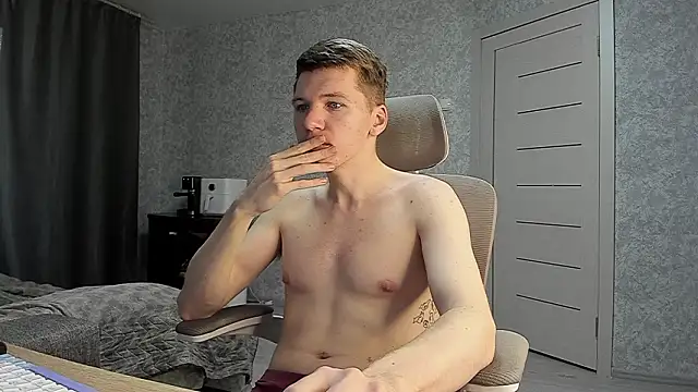 Bananas dick online show from 24, 3, 2026